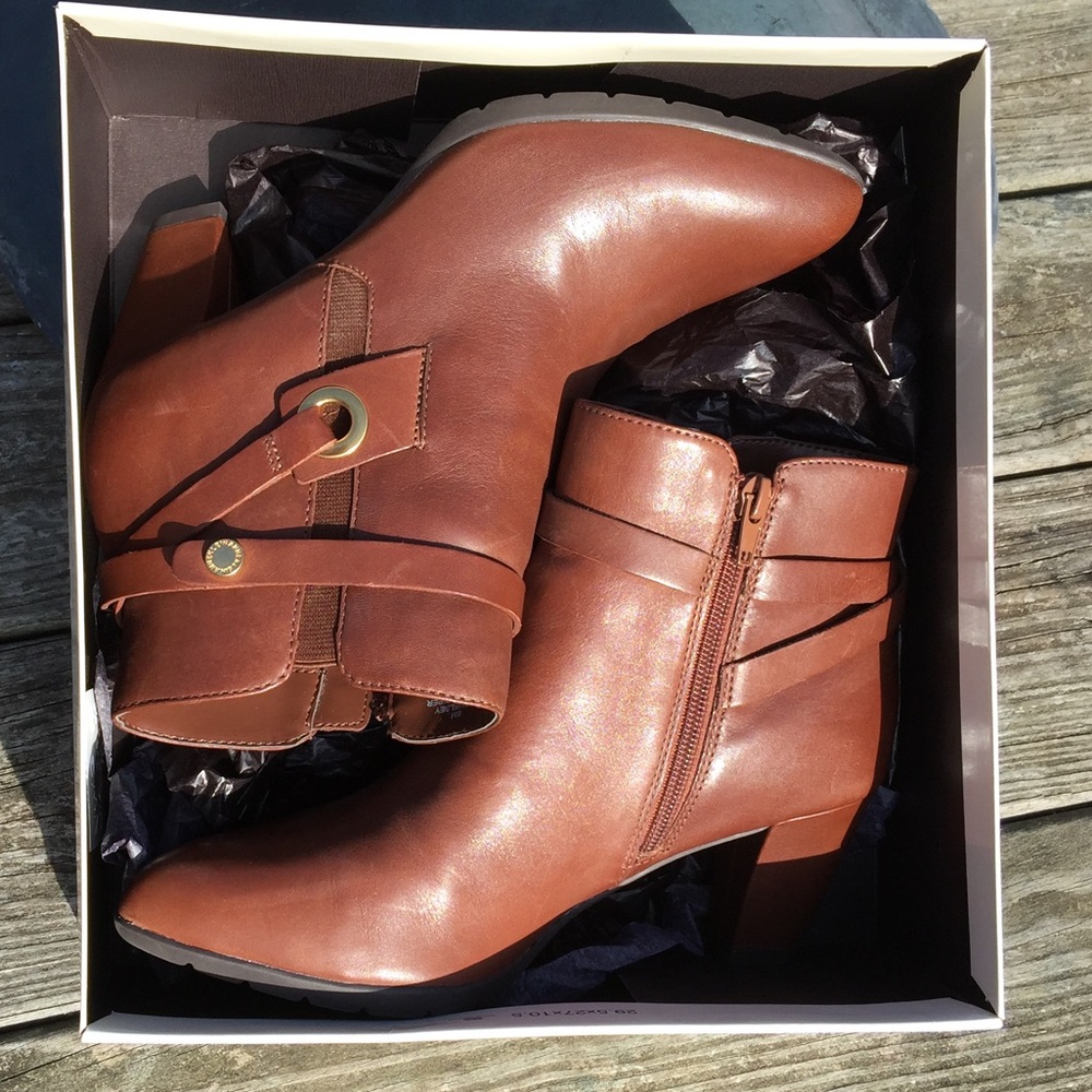 Anne Klein Chelsey Zippered Booties